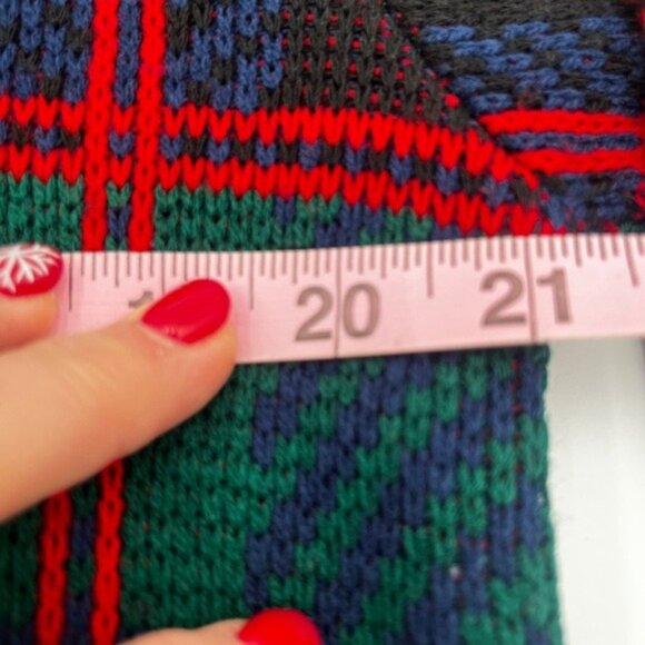 Vintage Tally Ho Cardigan Sweater Women’s Size PM Green Red Plaid Long Sleeve - Picture 8 of 11